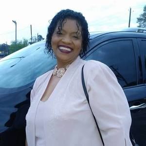 Meet your Posher, Debra